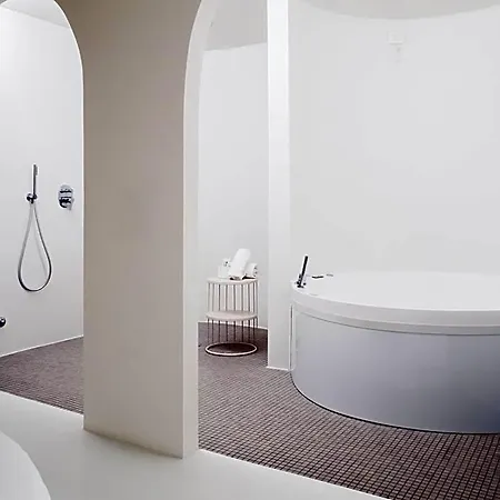 Dealuna Motel 3*